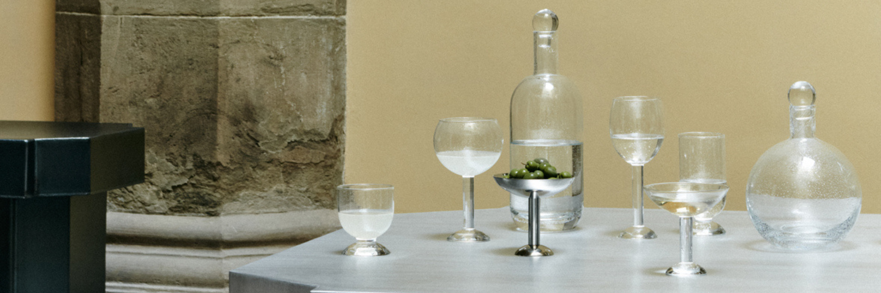 LOUISE ROE Tableware