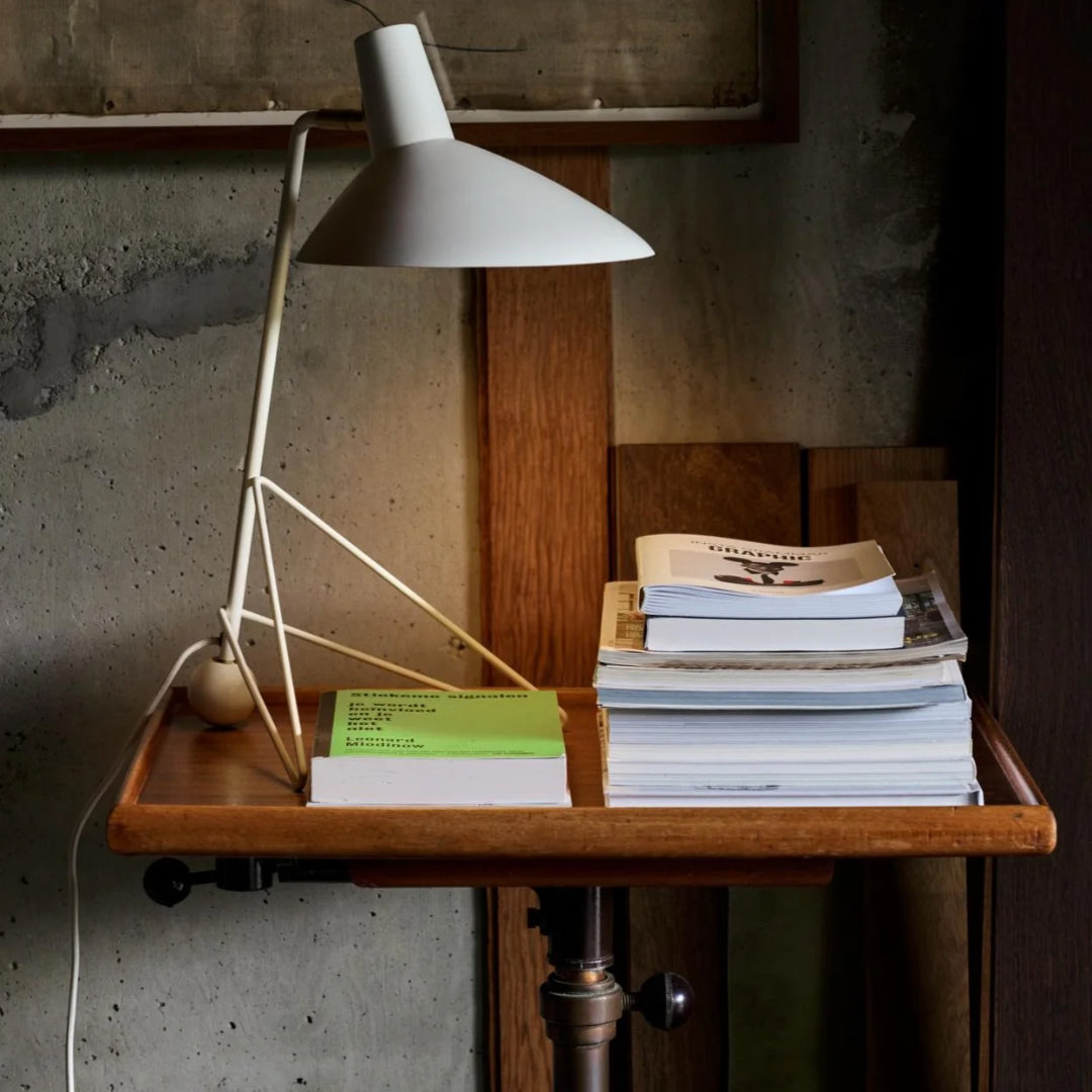 Tripod Table Lamp