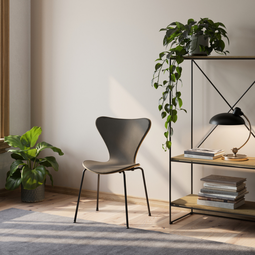 Series 7 Chair - Lacquered