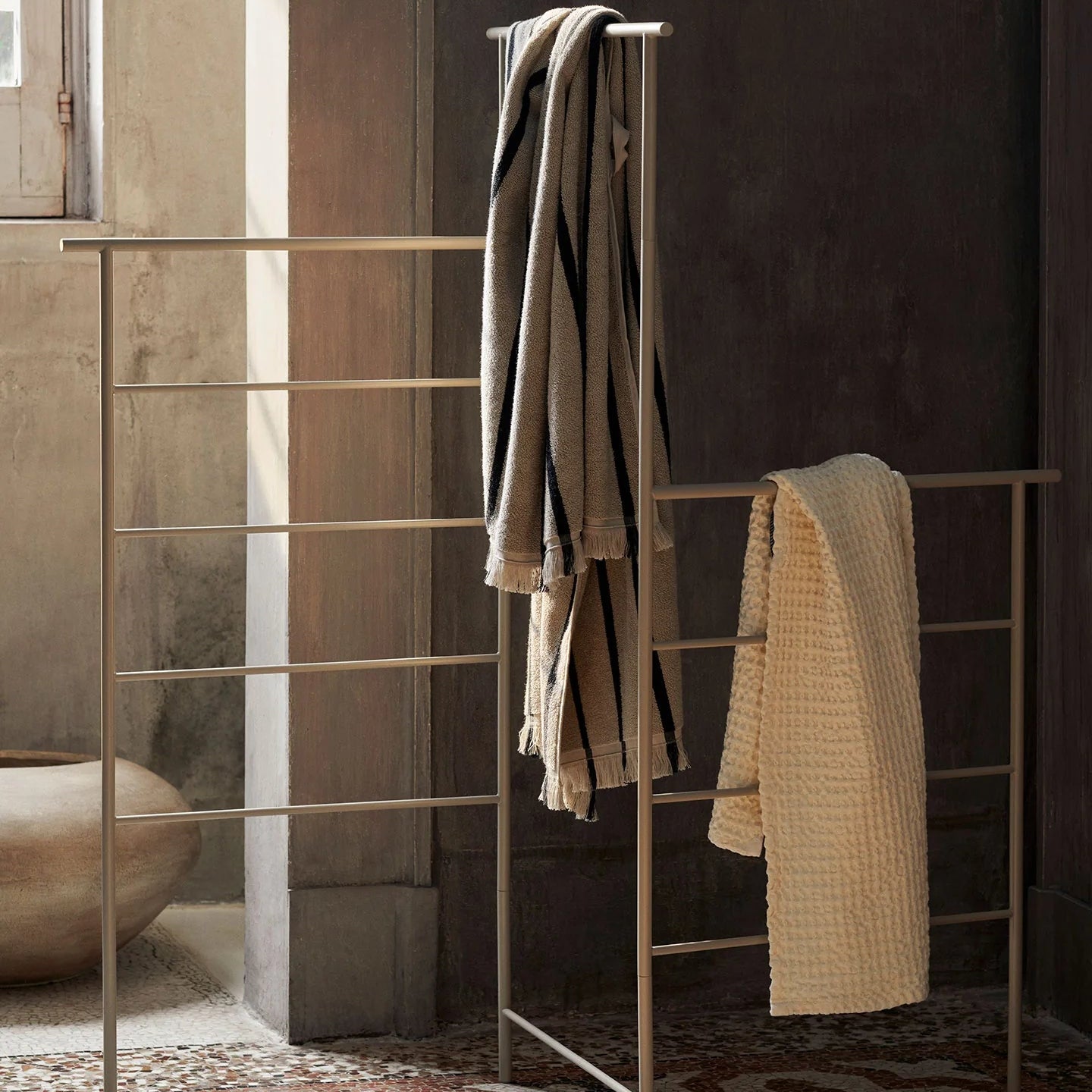 Dora Clothes Stand - Batten Home