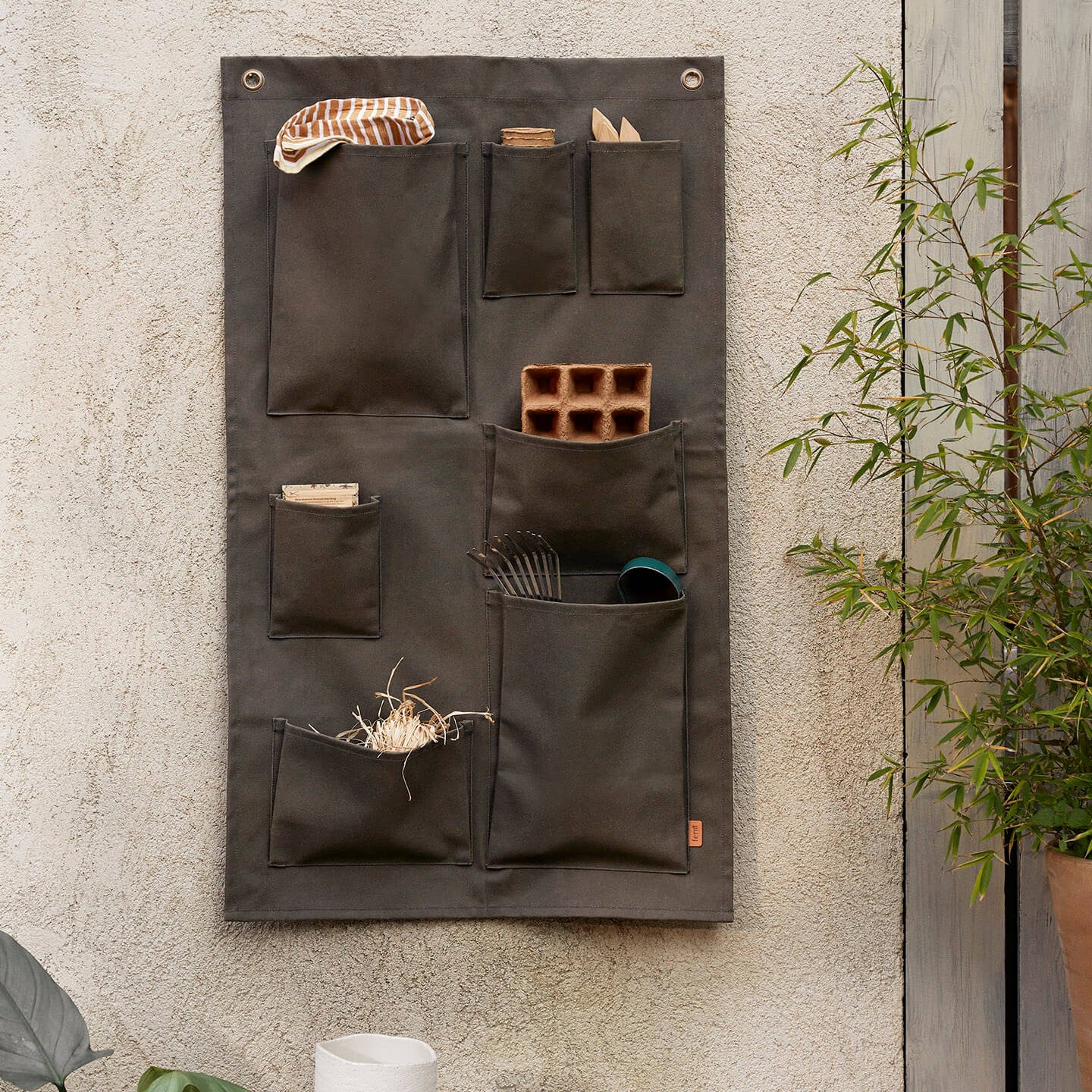 Bark Garden Wall Storage