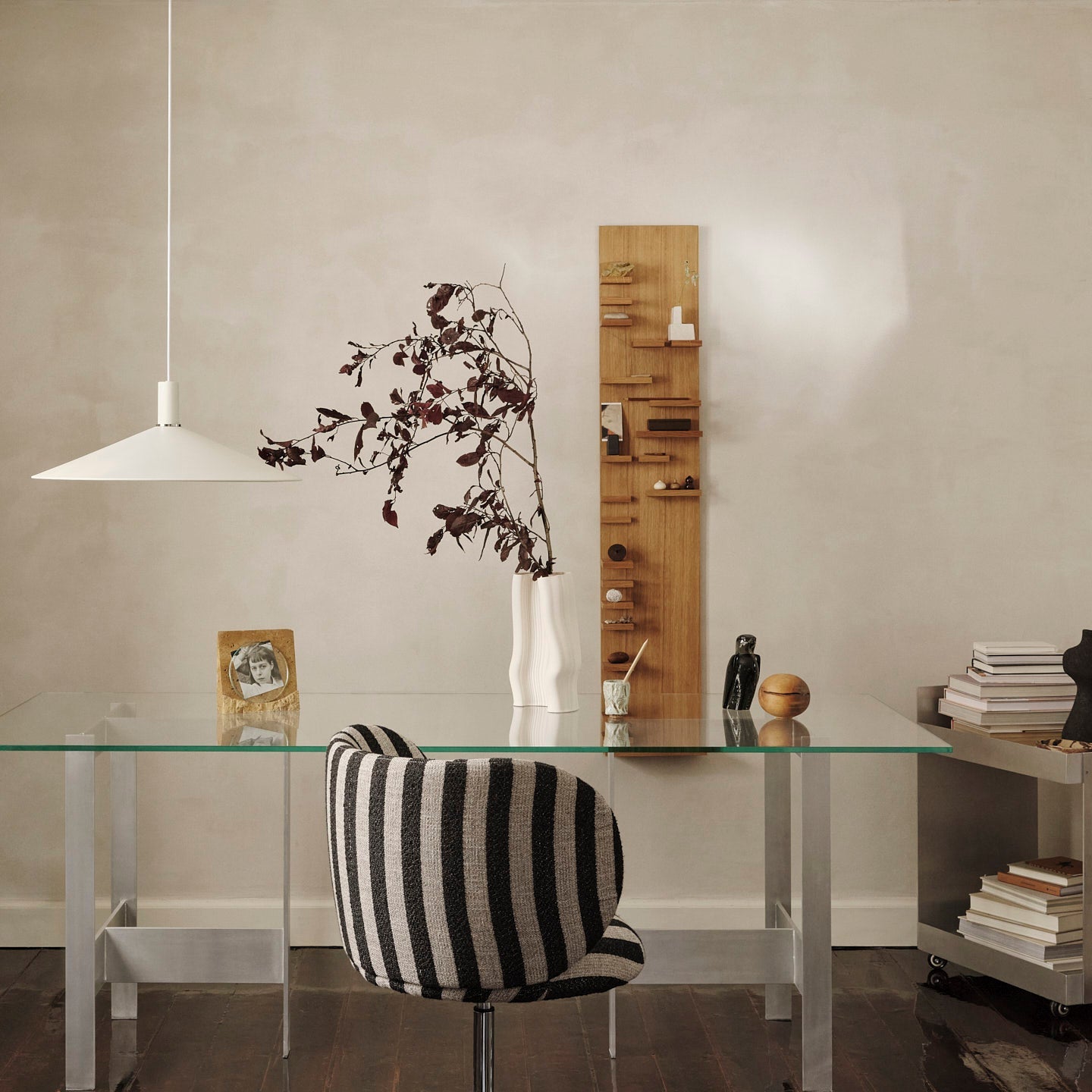 Parade Shelf 140 - Batten Home