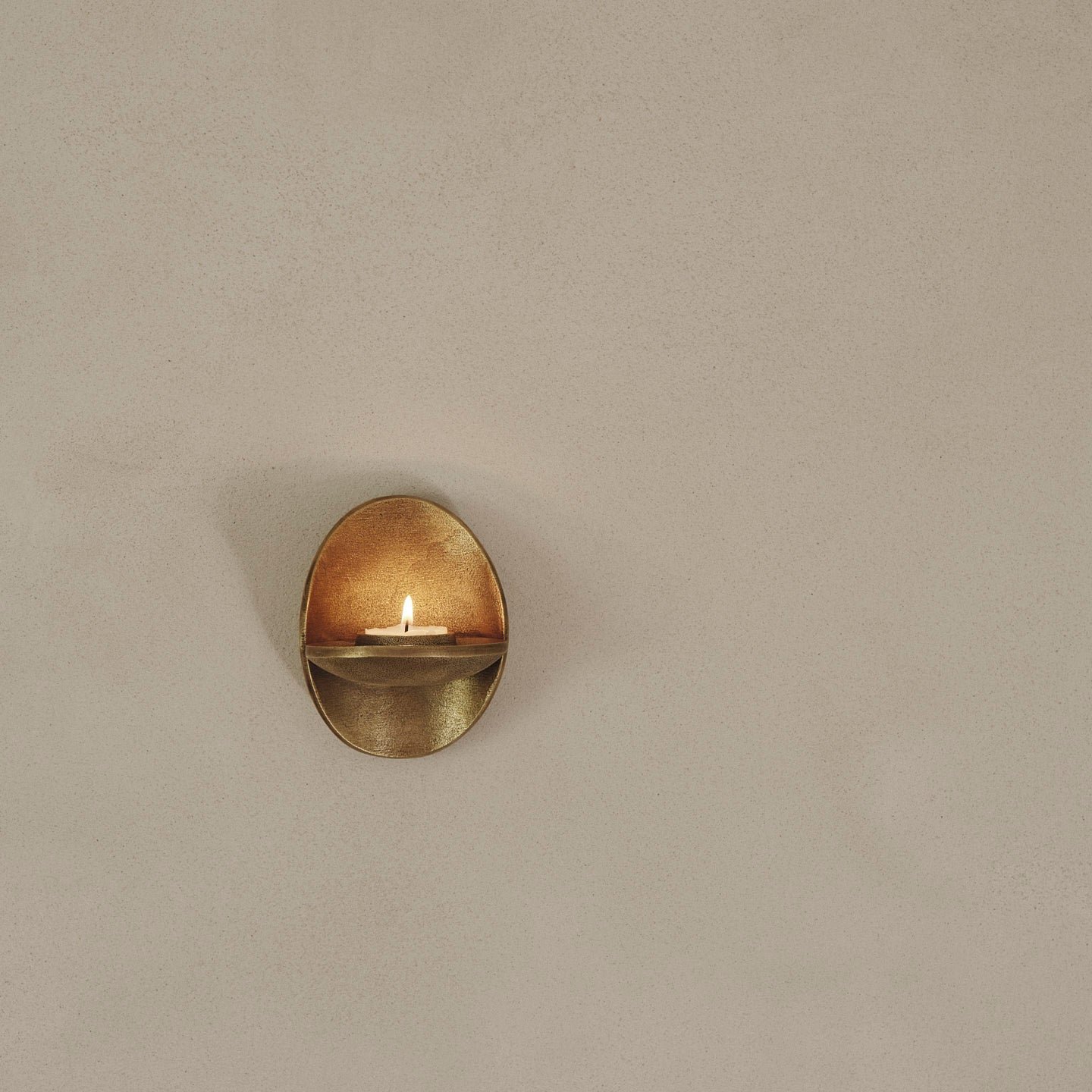 Agapé Wall Tealight Holder