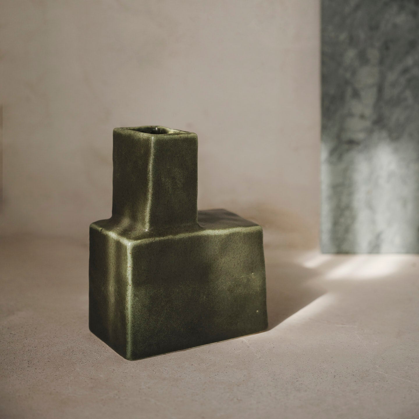Koa Vase - H20 - Dark Sage