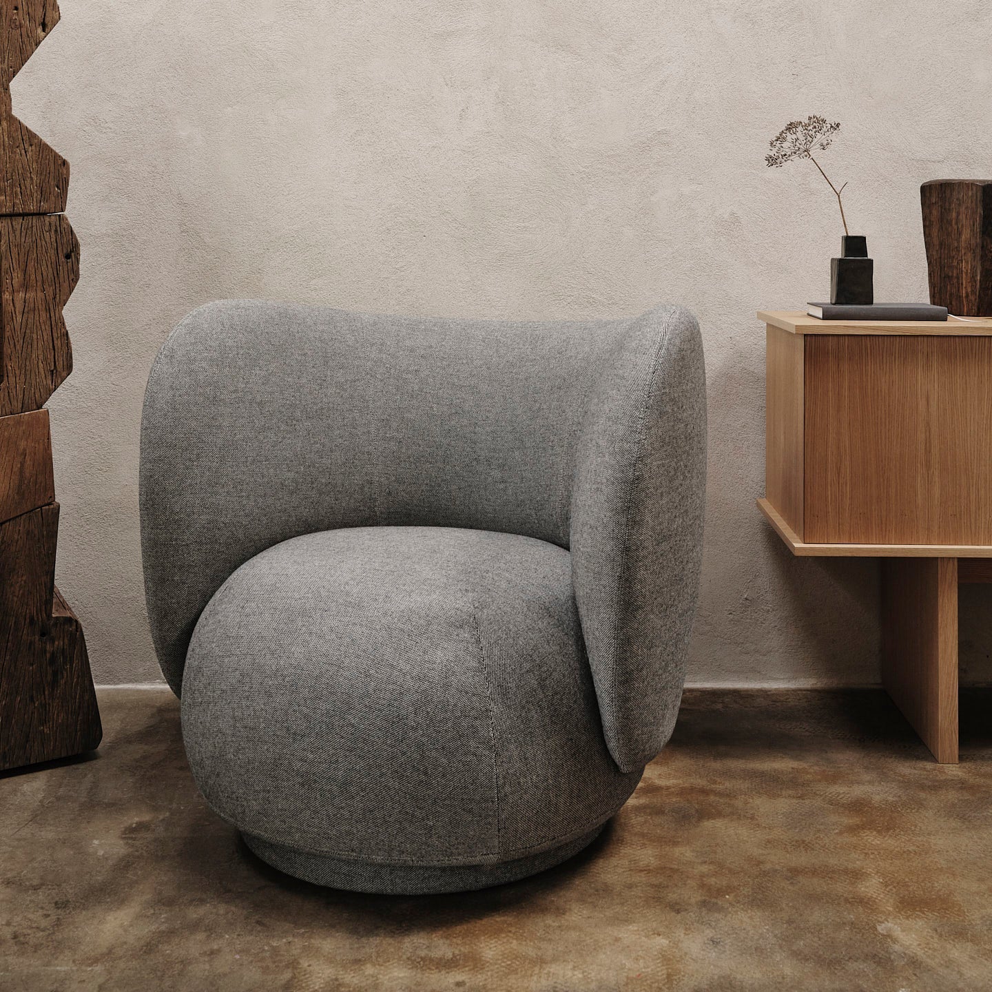 Rico Lounge Chair - Main Line Flax - Navy Melange
