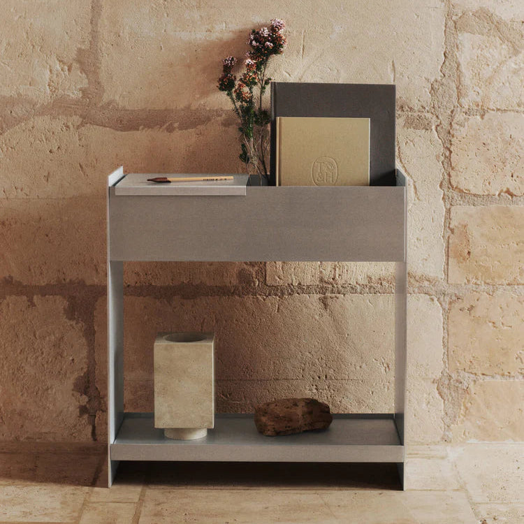 Lager Plant Box with Shelf
