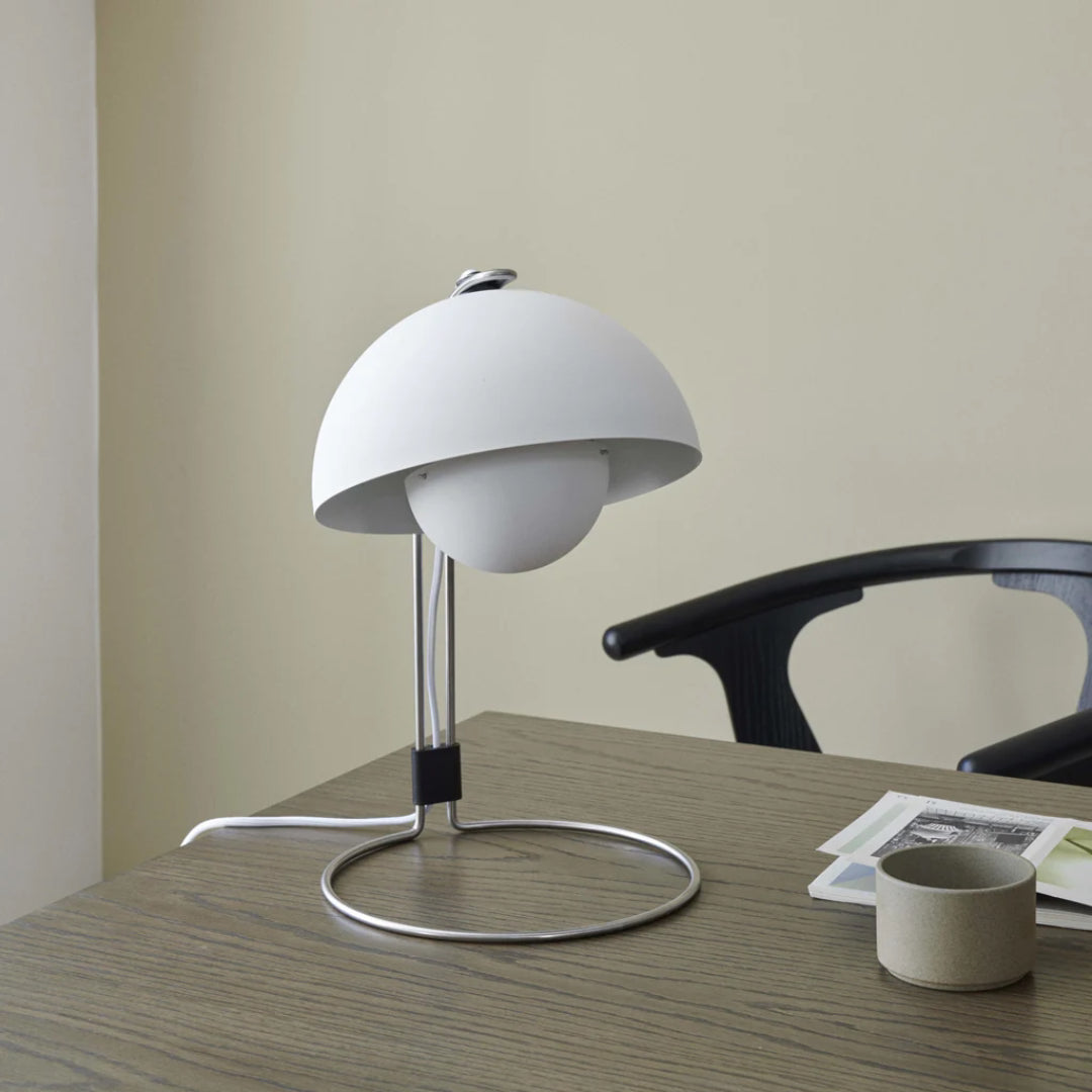 Flowerpot VP4 Table Lamp