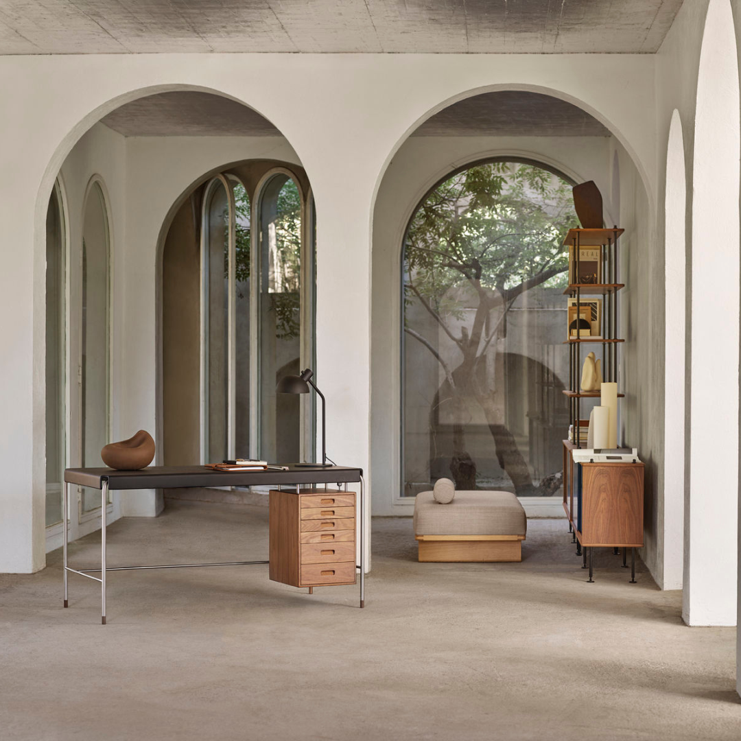 AJ52 Society Table Lamp Module