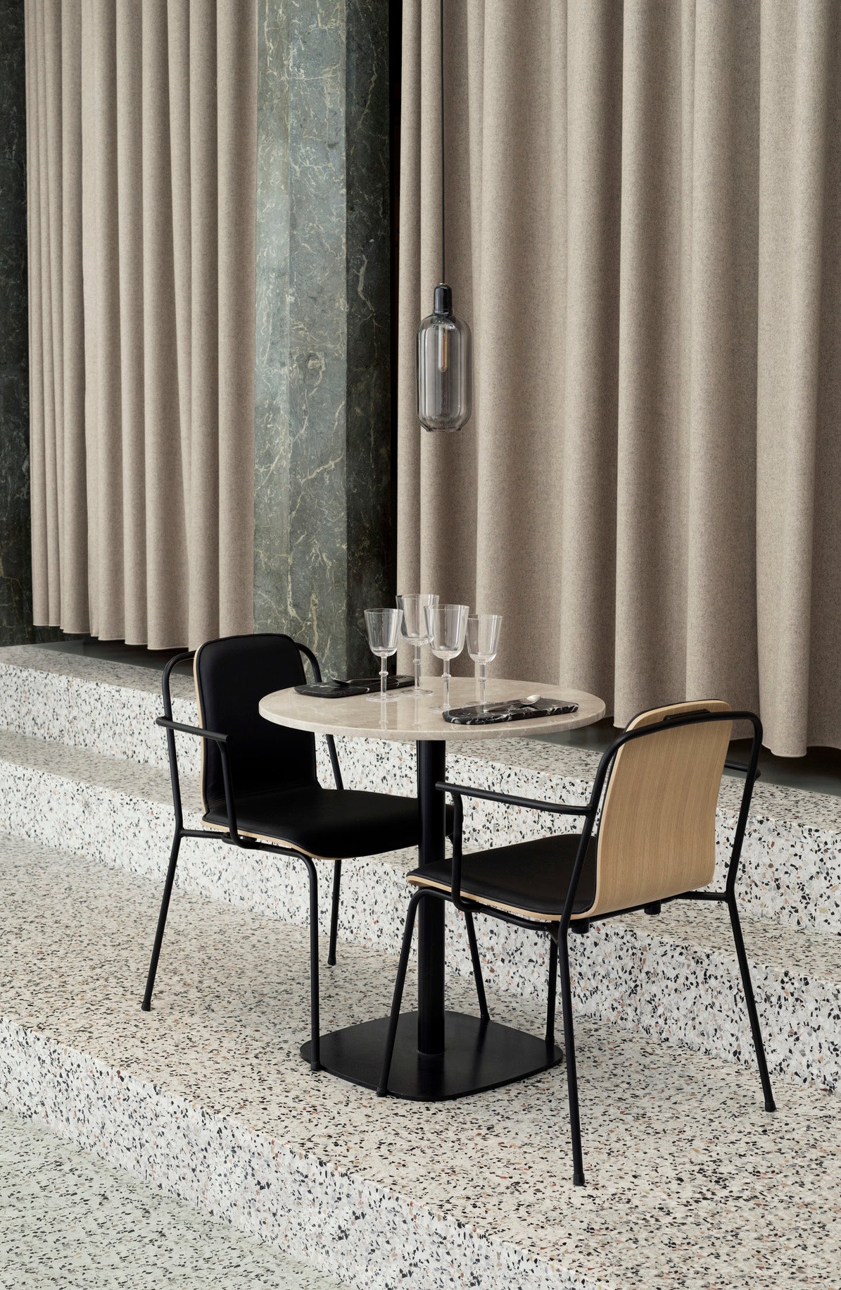 Form Café Table - Round