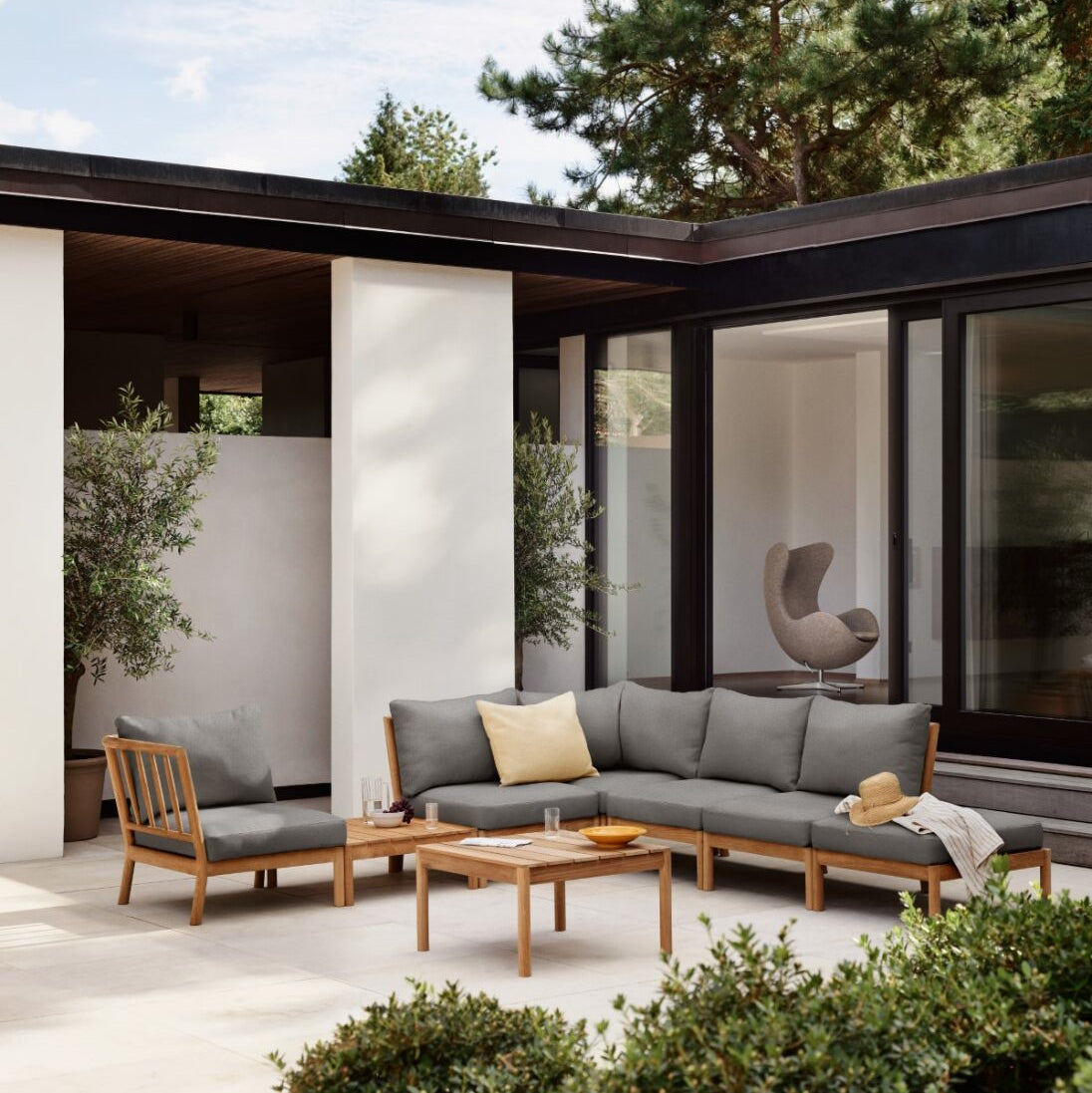 Tradition Outdoor 6-Seater Sofa Configuration 3