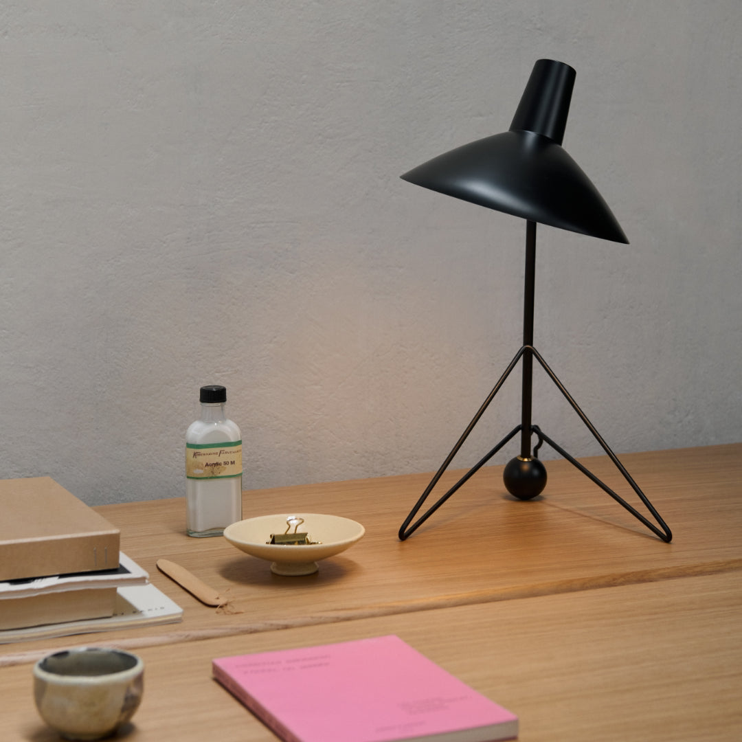 Tripod Table Lamp