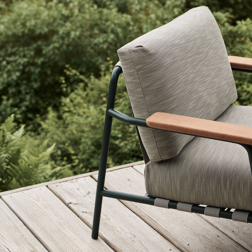 Settle Lounge Chair w/ Armrest