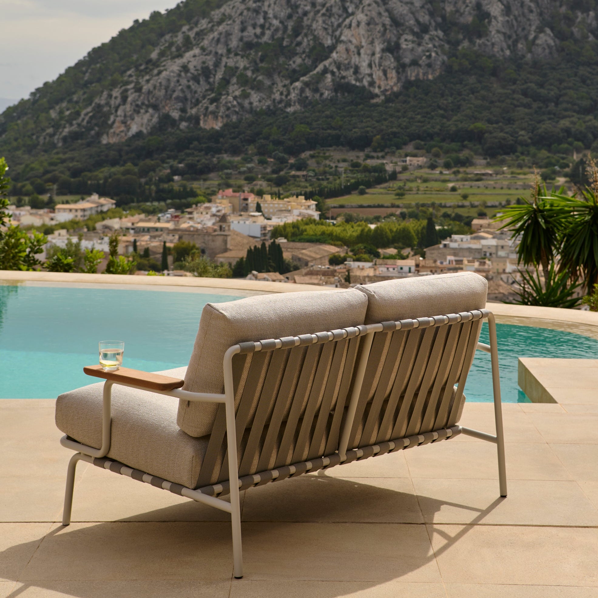 Settle 2-Seater Sofa w/ Armrest