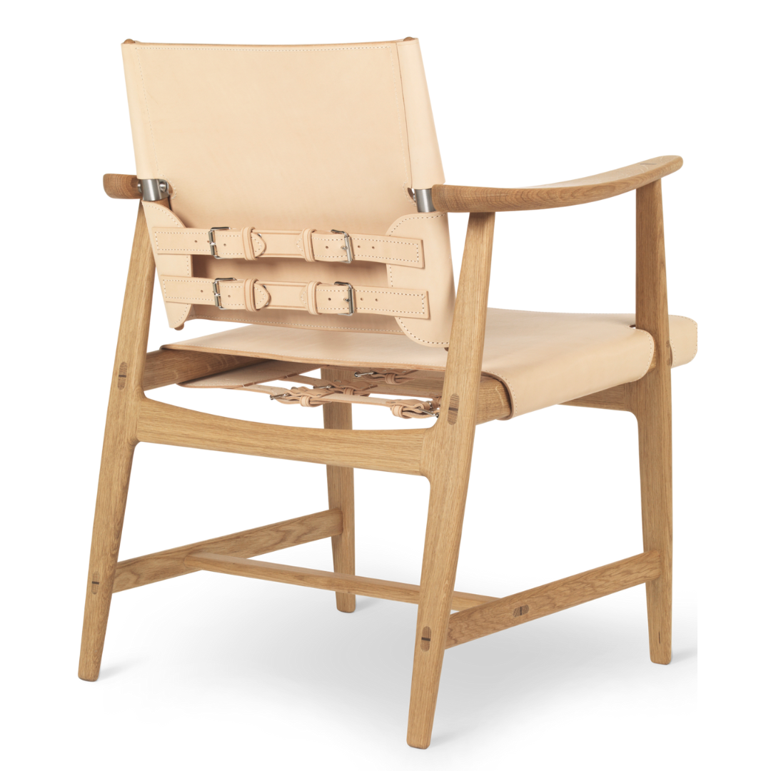 BM1106 Huntsman Chair