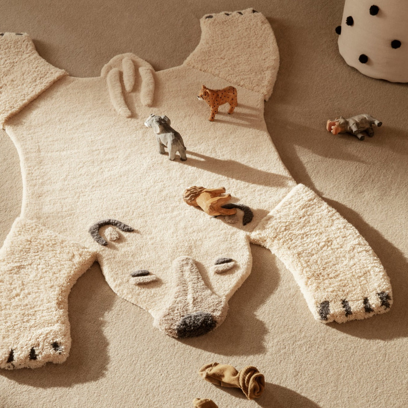 Animal Tufted Rug - Polar Bear