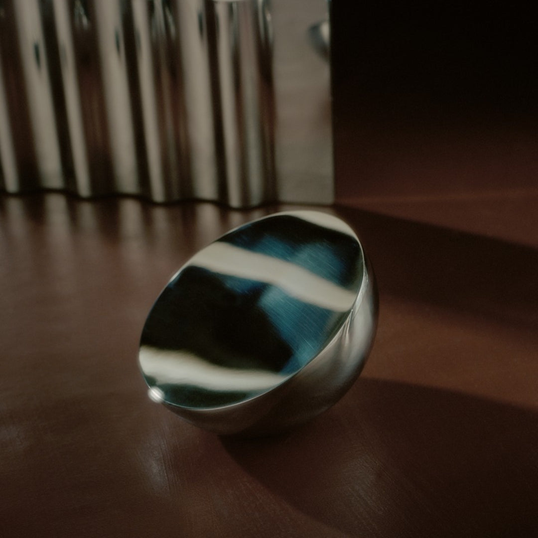 Aura Table Mirror