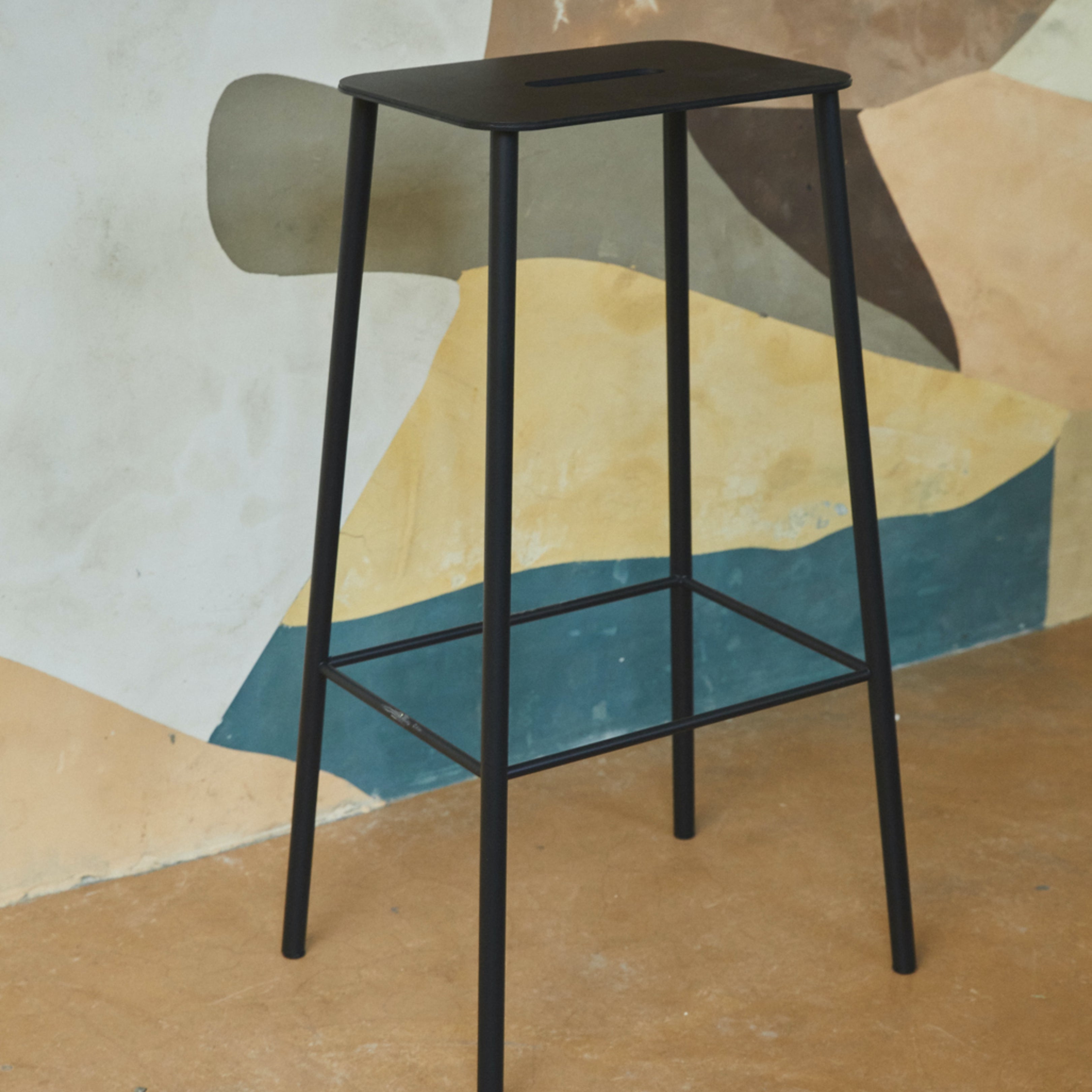 Adam Stool Mono