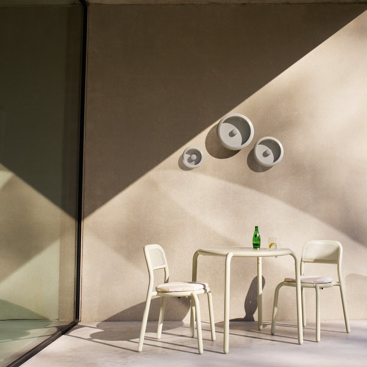 Oloha Wireless Hanging Lamp Bowl Trio