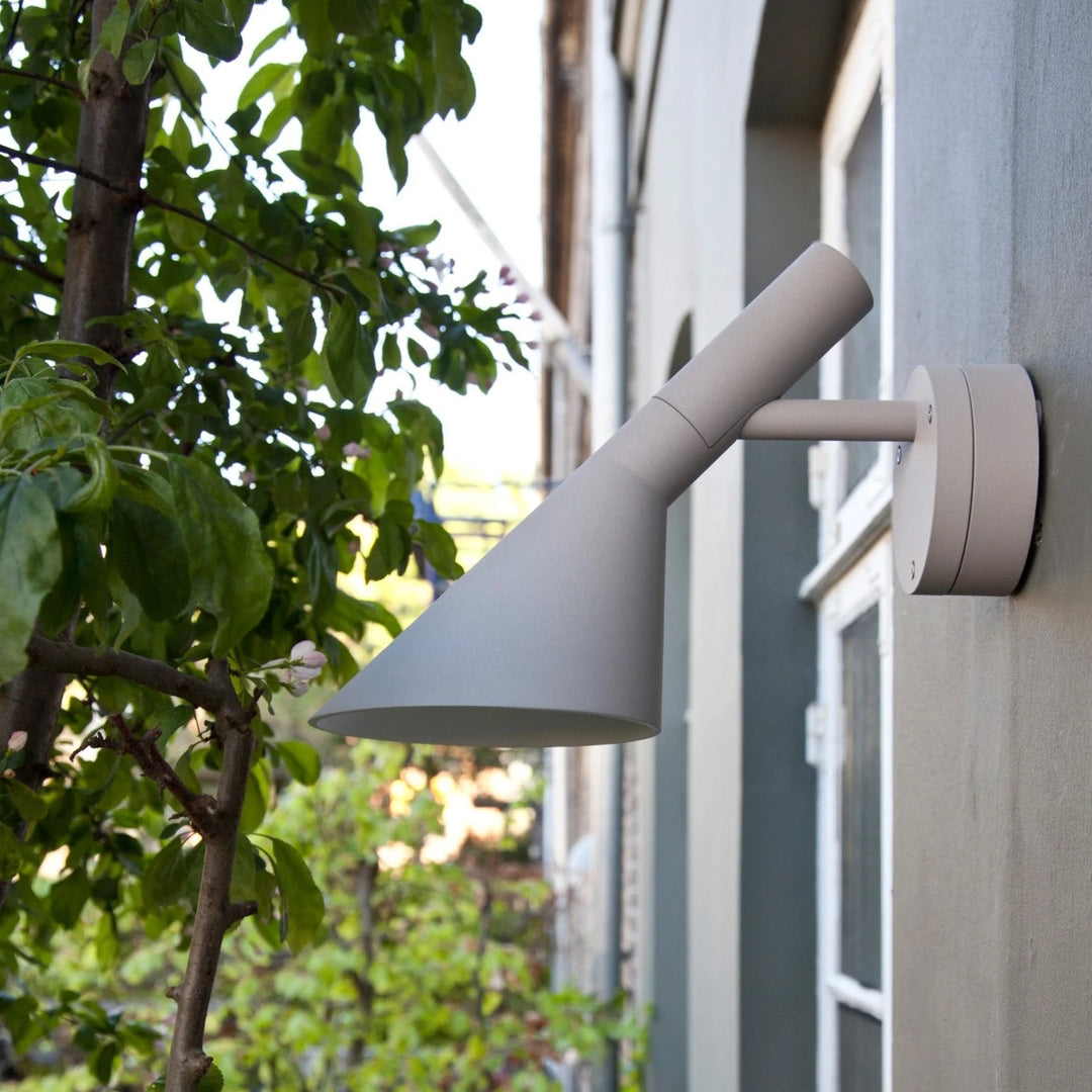 Louis Poulsen AJ50 Outdoor Wall Lamp - Batten Home