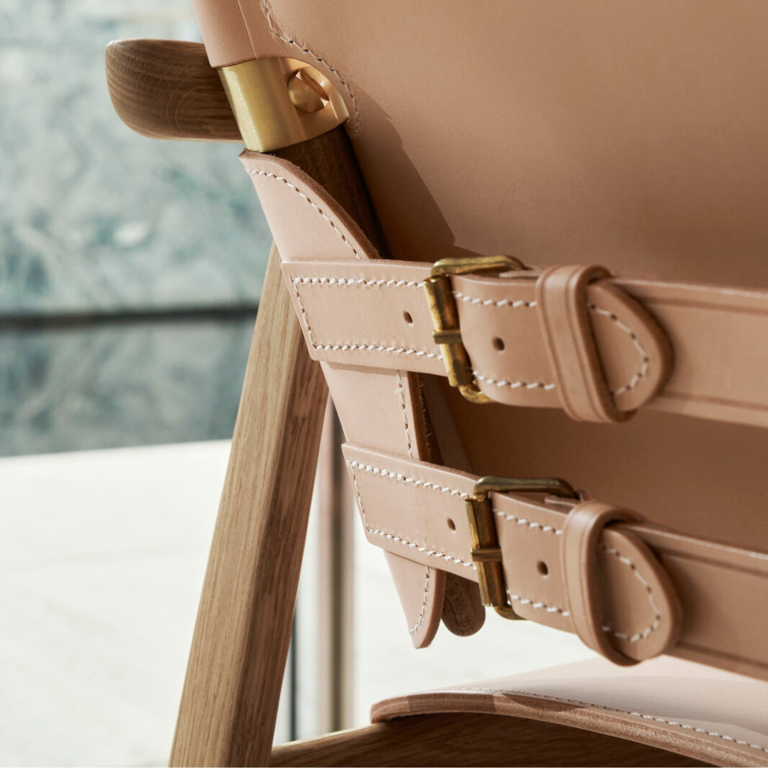 BM1106 Huntsman Chair