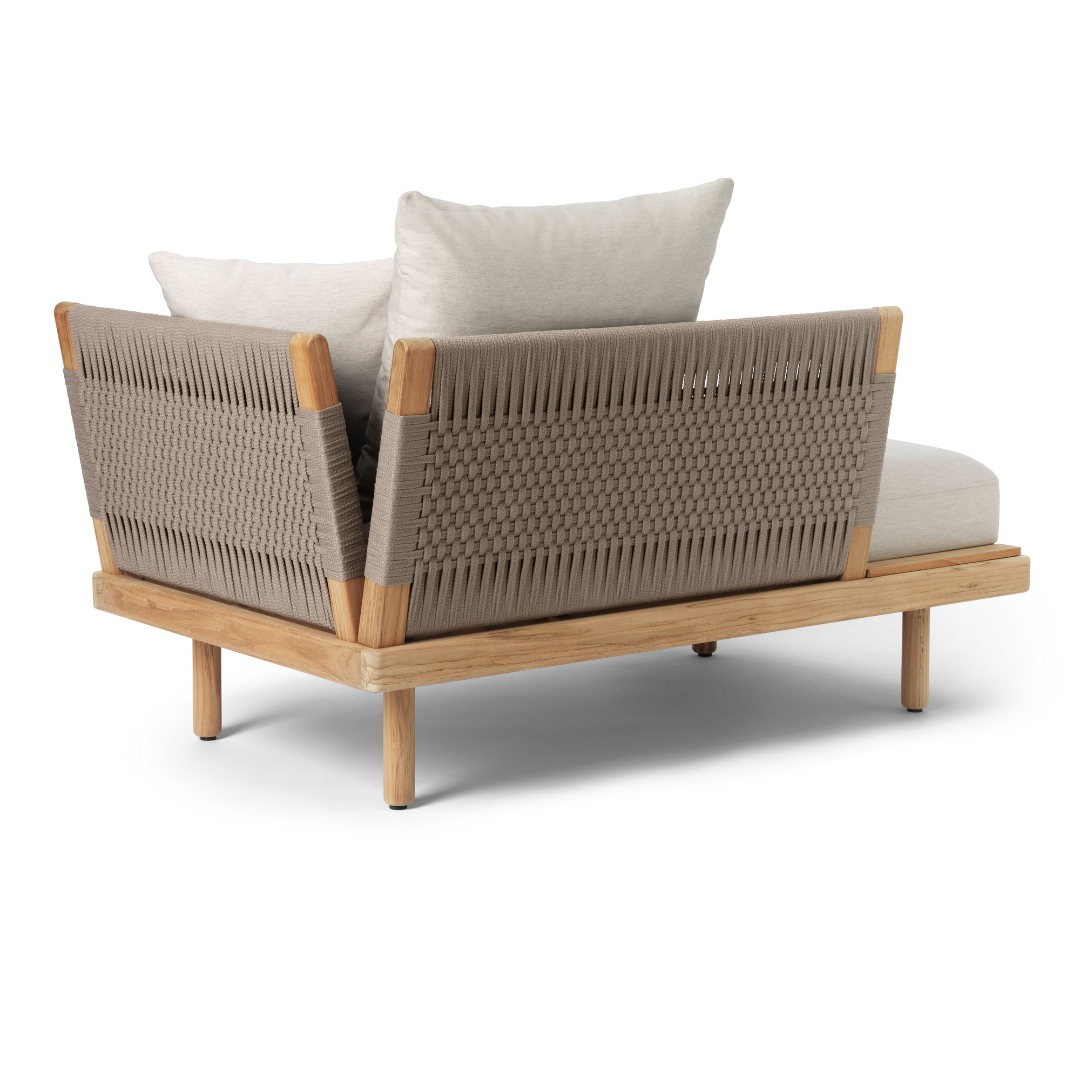 E541 Embrace Outdoor Lounge - Module w/ Short Backrest & Siderest