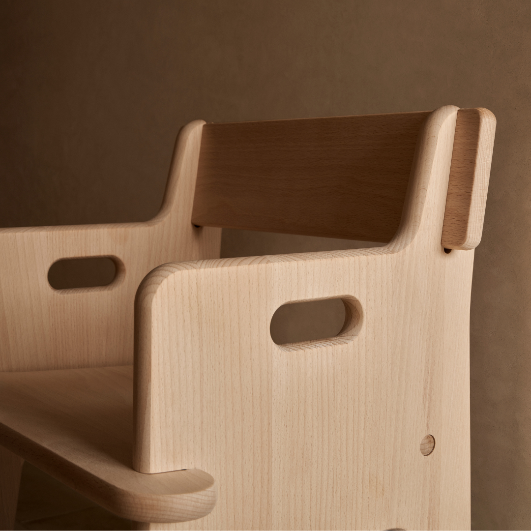 CH410 Peter’s Chair