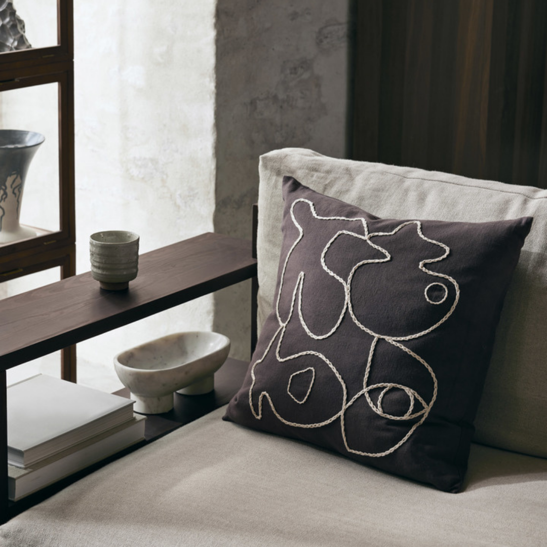 Figure Cushion - Coffee/Sand