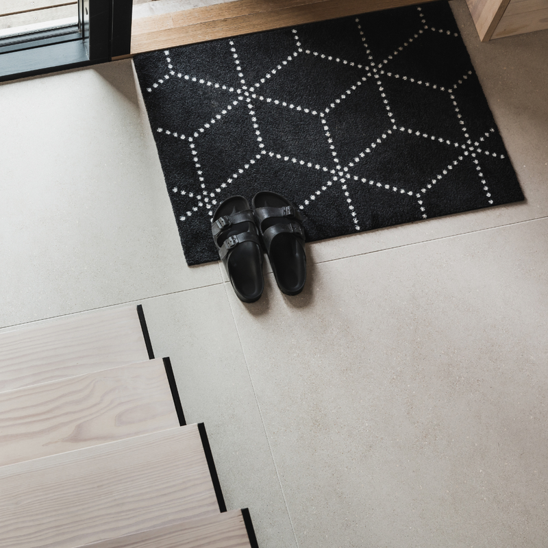 Hagl Floor Mat - Black