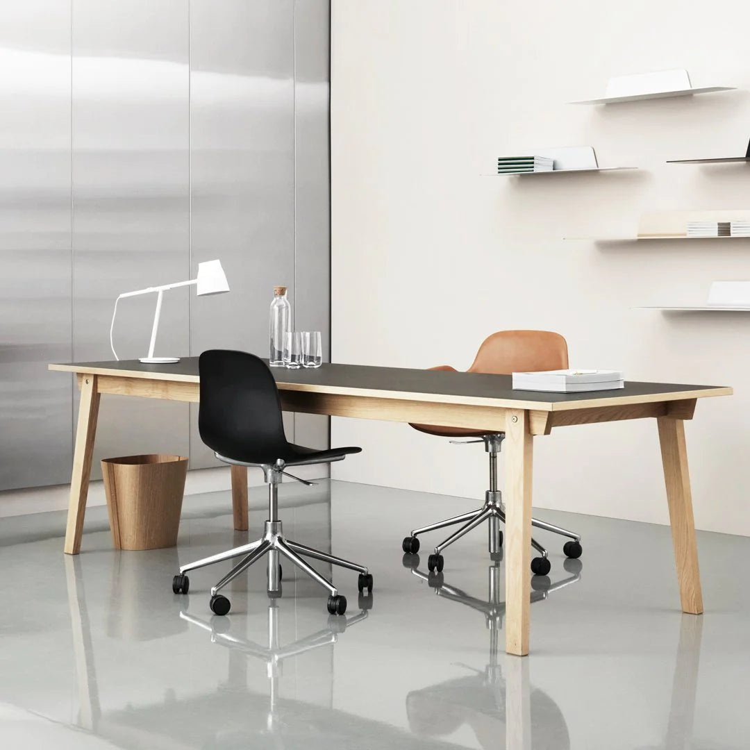 Form Chair - 5W Swivel Base w/ Gaslift