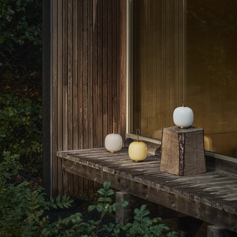 VL45 Radiohus Portable Lamp