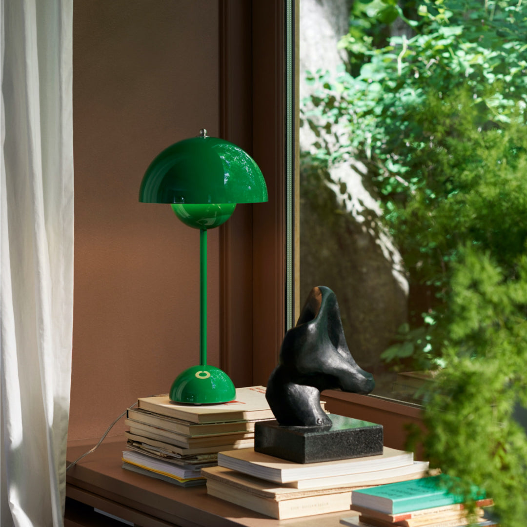 Flowerpot VP3 Table Lamp