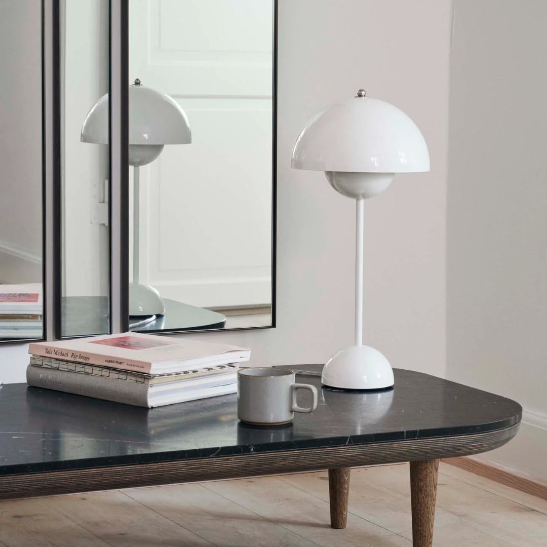 Flowerpot VP3 Table Lamp