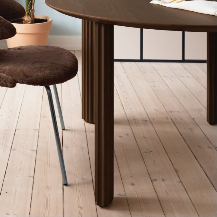 UMAGE Comfort Circle Extendable Dining Table Batten Home