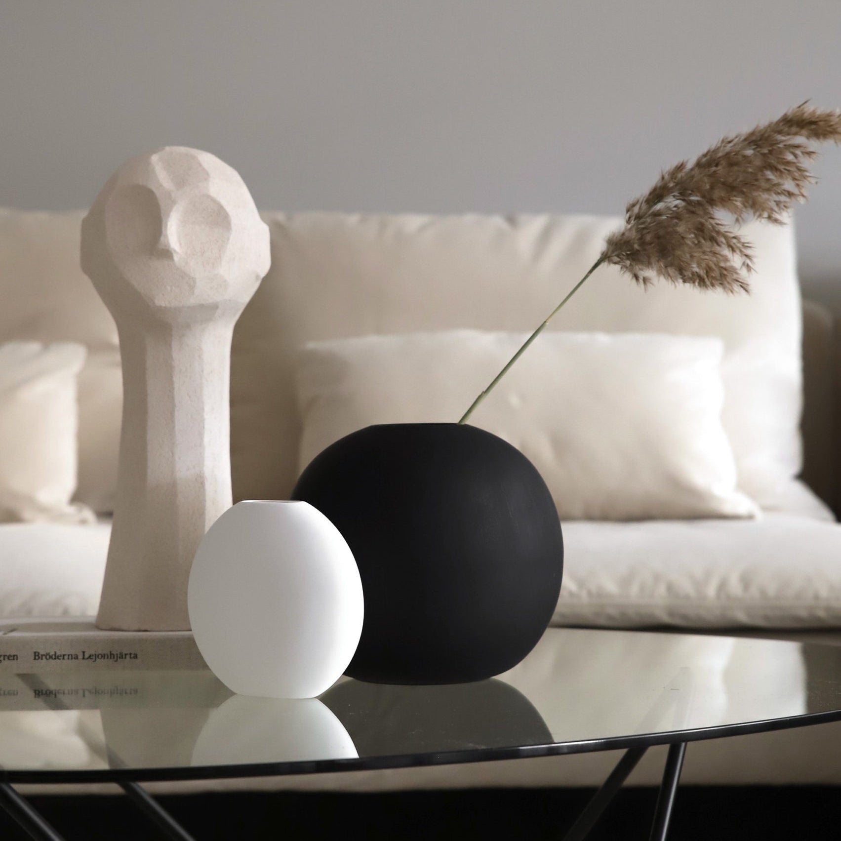 Ball Vase Black 10cm - Batten Home