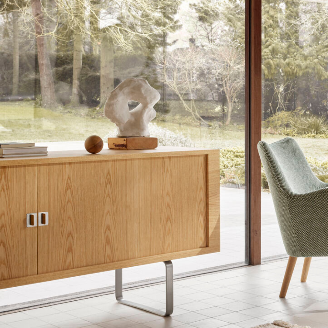 CH825 Credenza