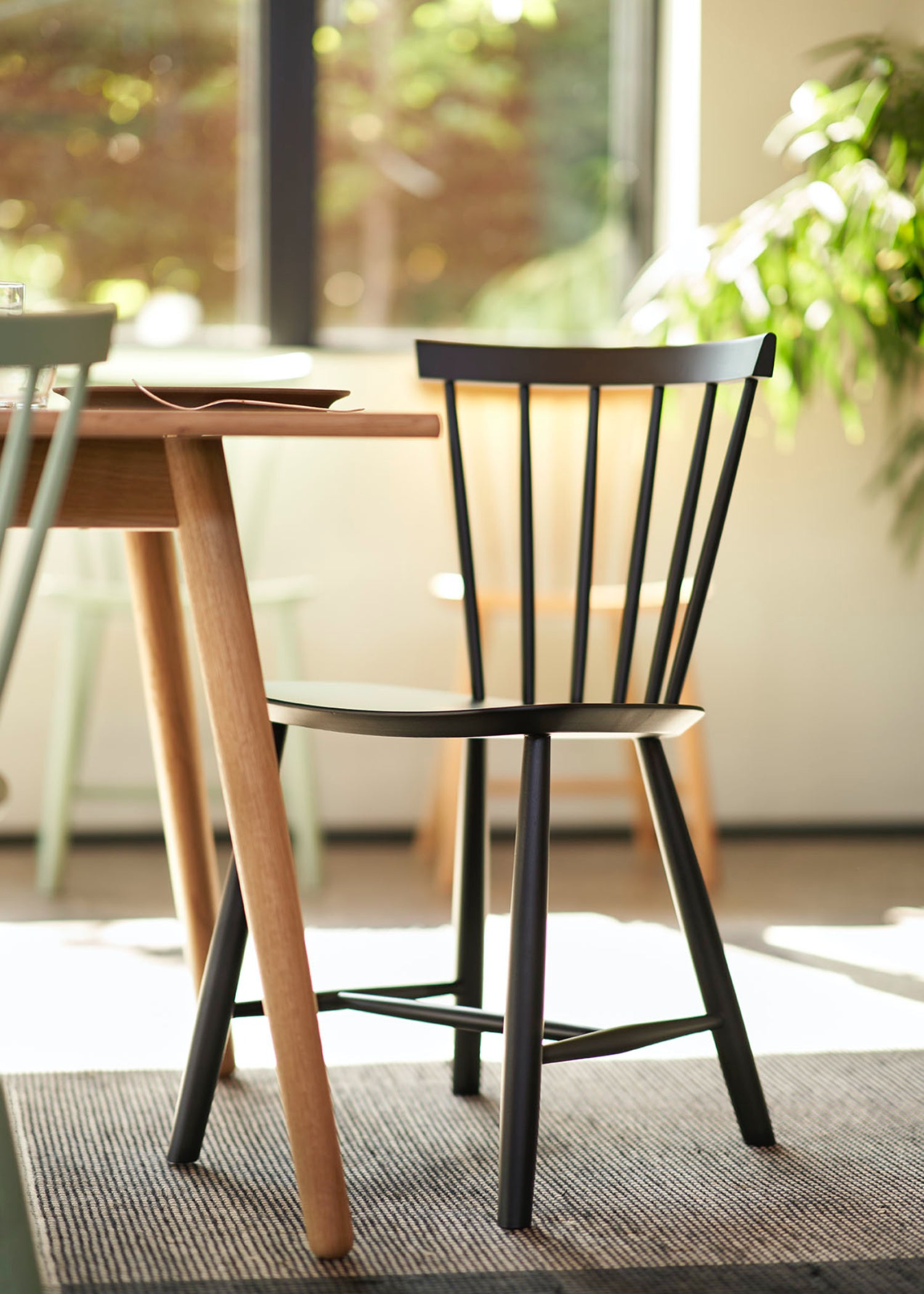 J46 Chair - Set of 2