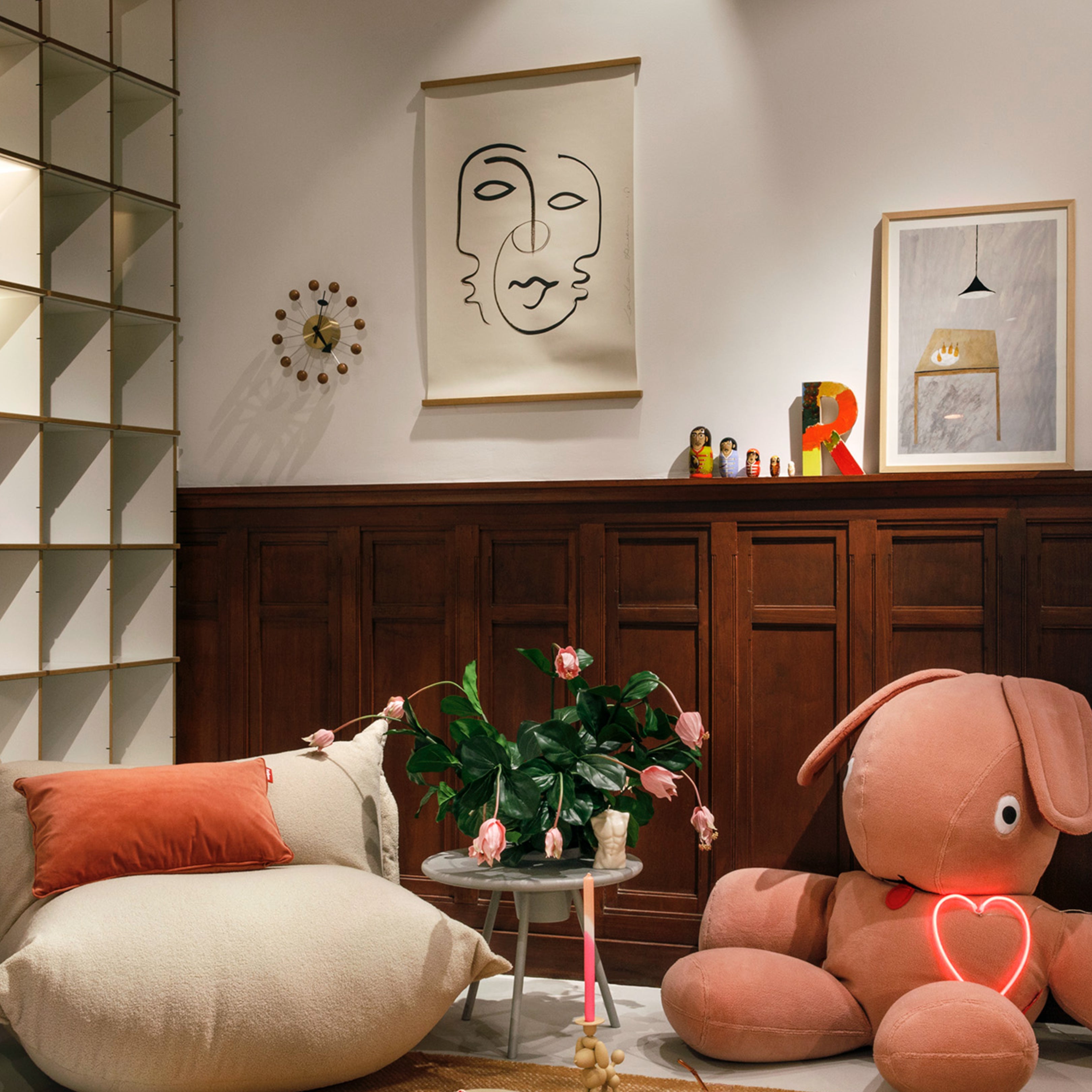 Bakkes Planter Table