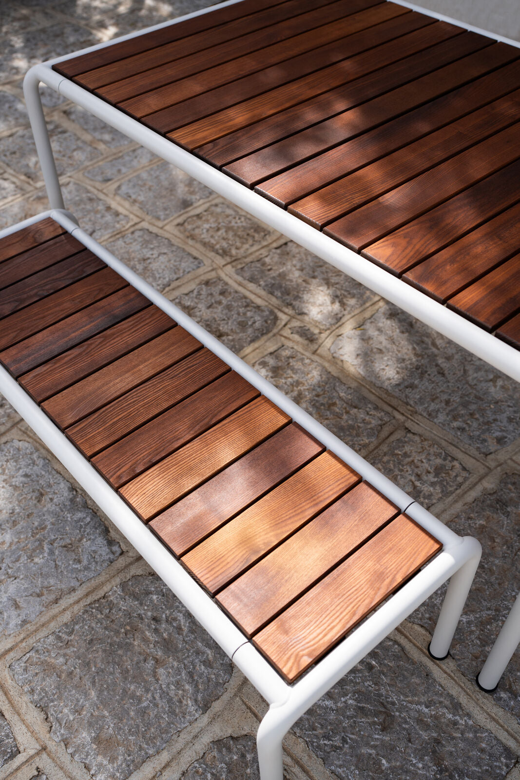 AVANTI Outdoor Dining Table