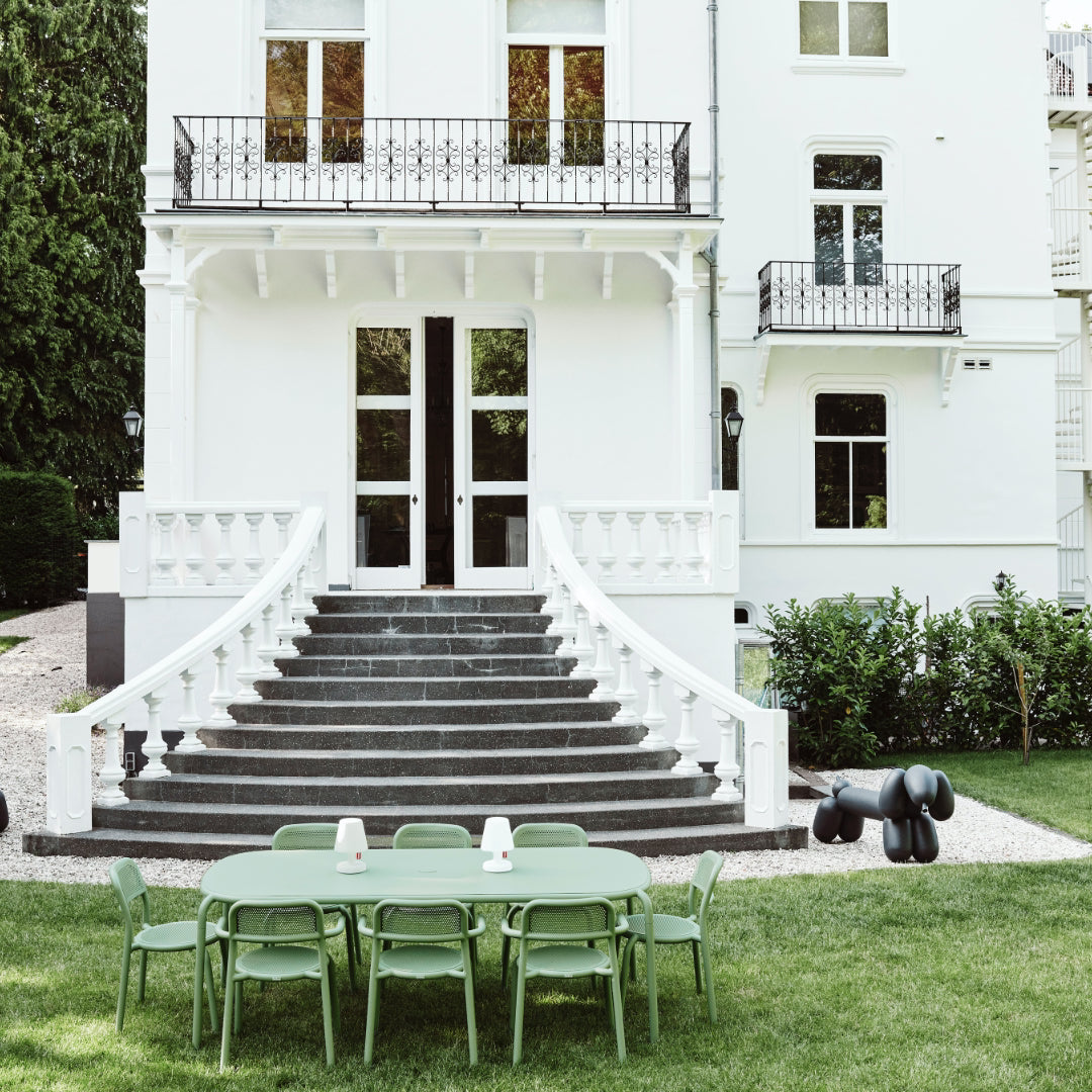 Toni Tablo Outdoor Dining Table