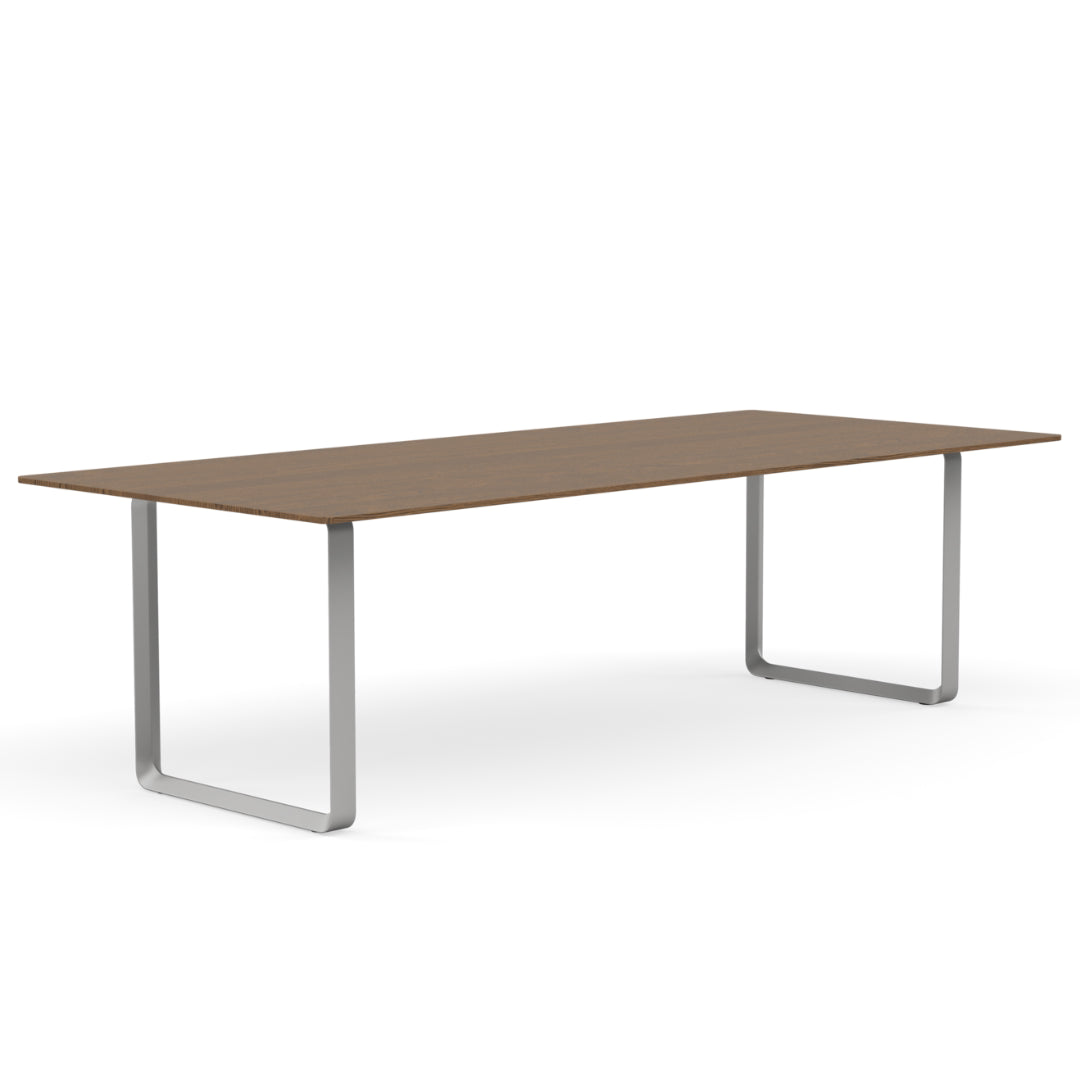 70/70 Table 255 x 108