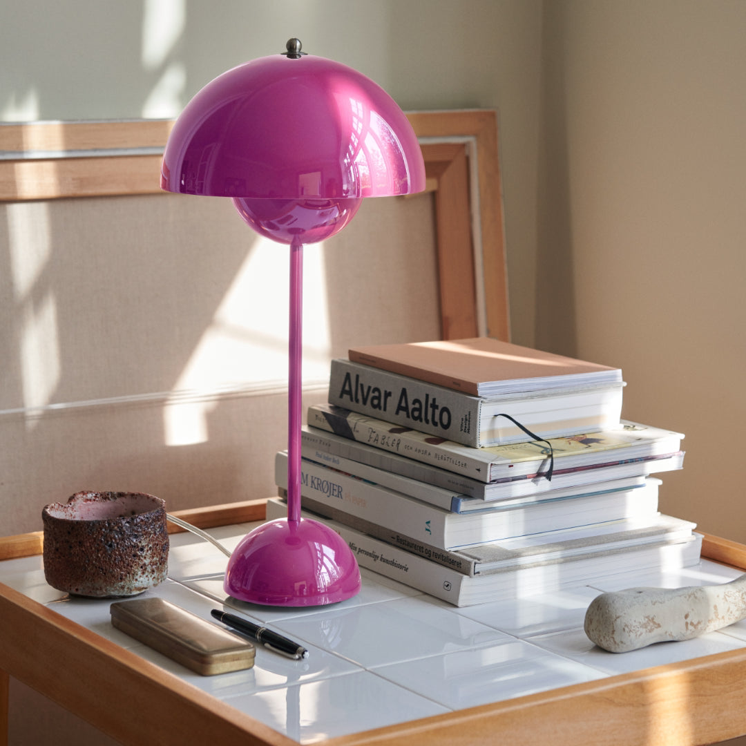Flowerpot VP3 Table Lamp