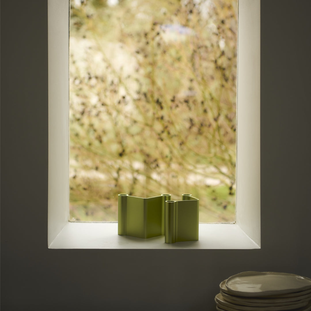 Pair Candleholder