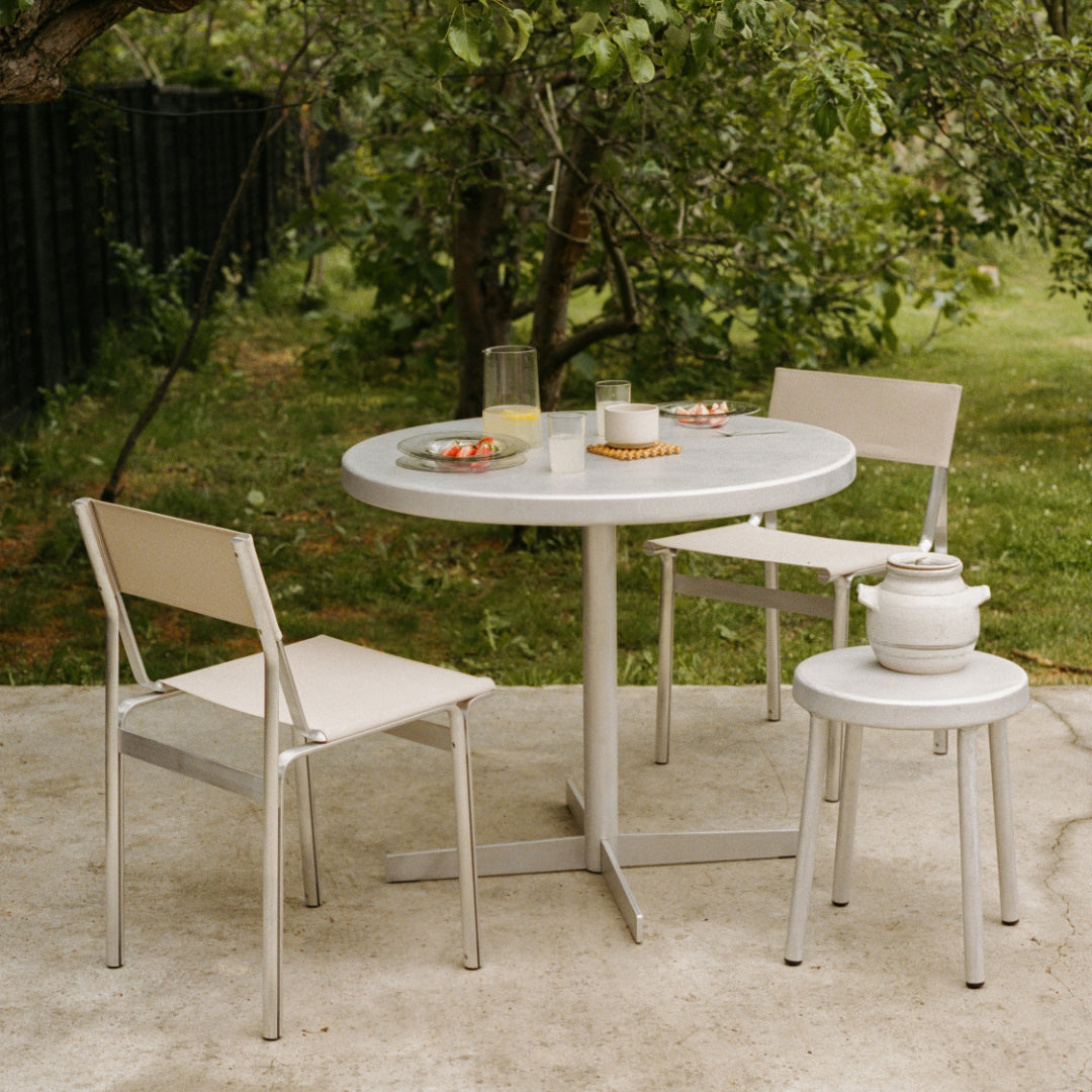 Tasca Table