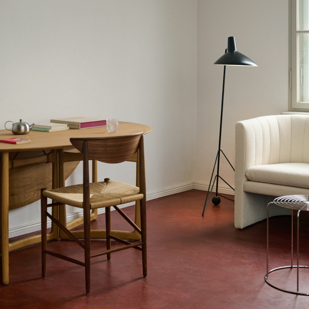 Tripod HM8 Floor Lamp