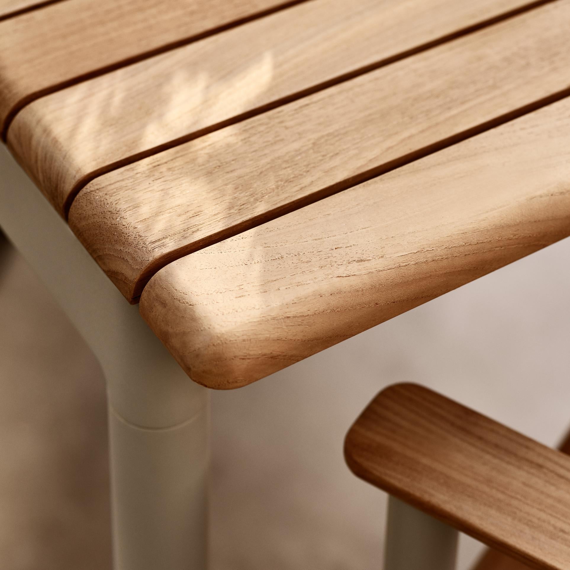 Pelagus Table 75 x 75