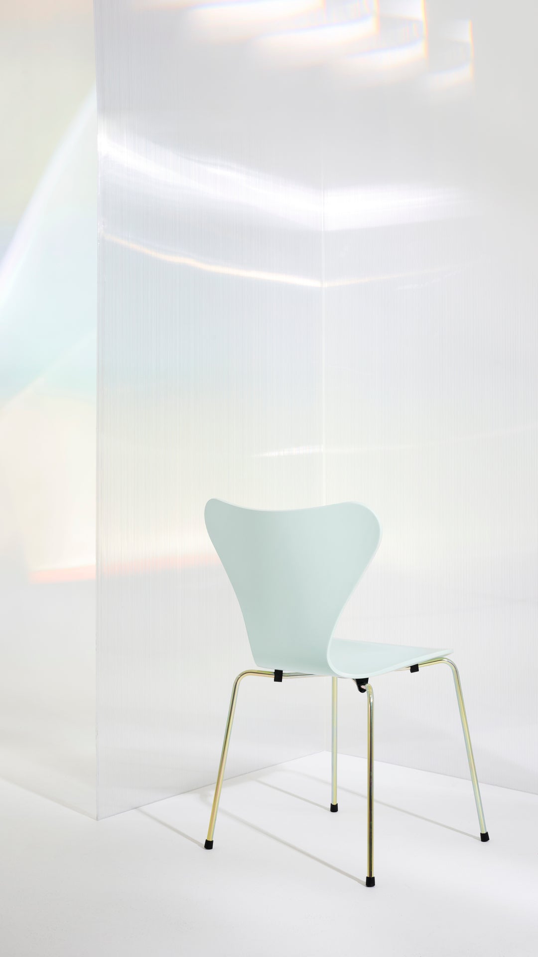 Series 7 Chair - 7:14 AM Edition