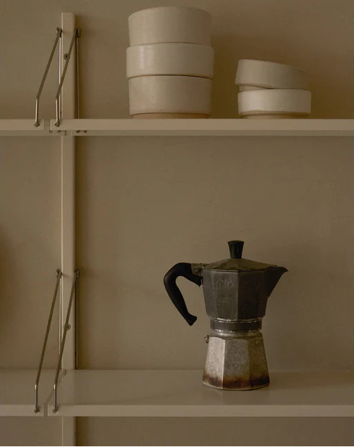 Shelf Library Single Section │ H42.7 │ Warm White Steel