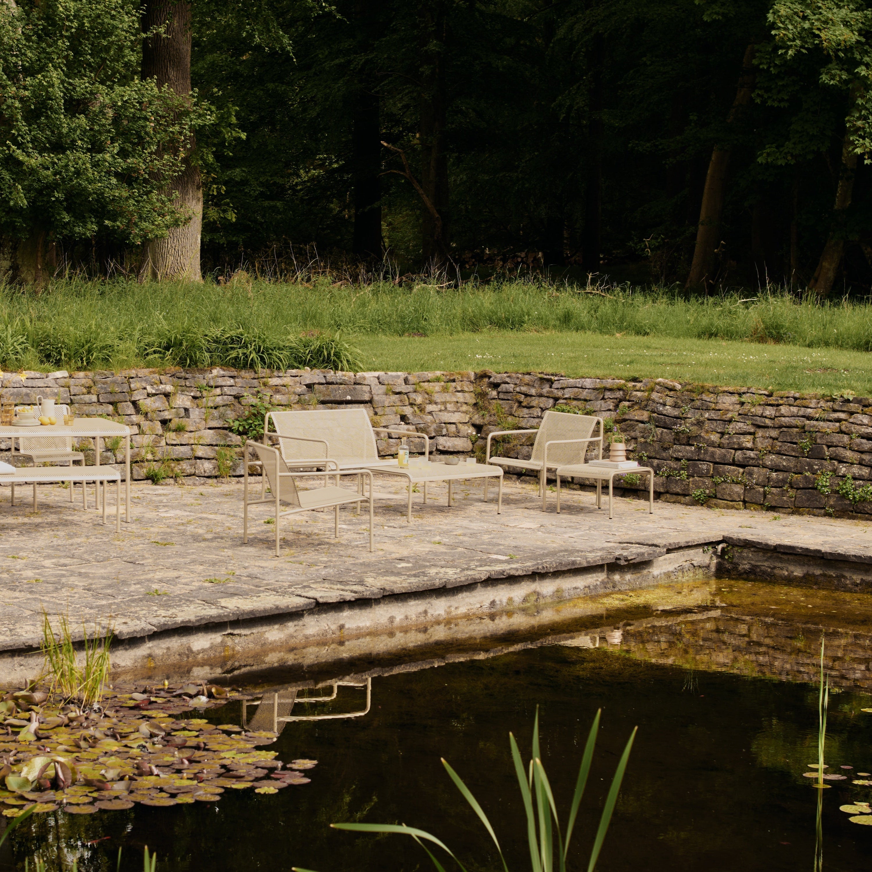 Dapple Lounge 2-Seater