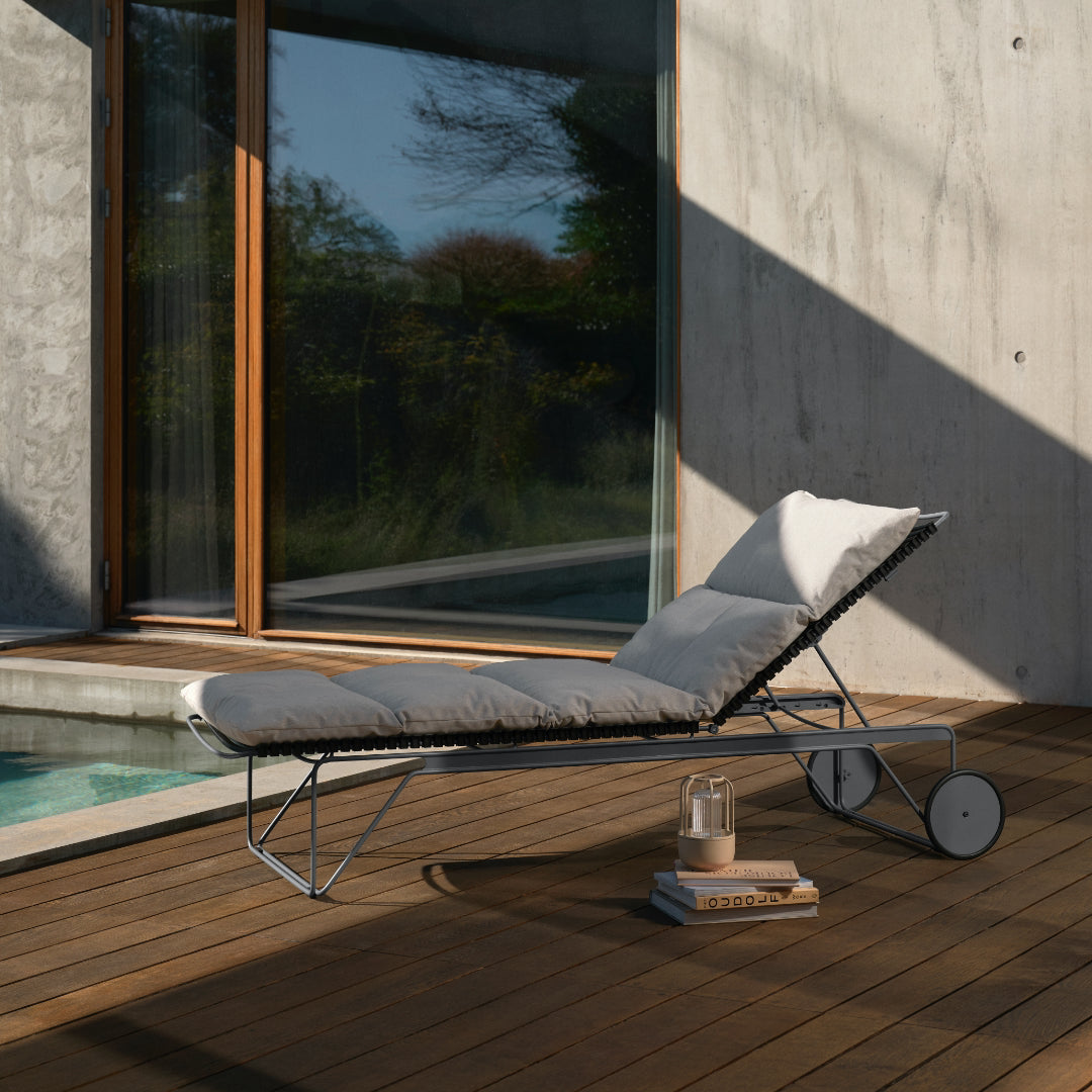 CLICK Adjustable Chaise Lounge Chair