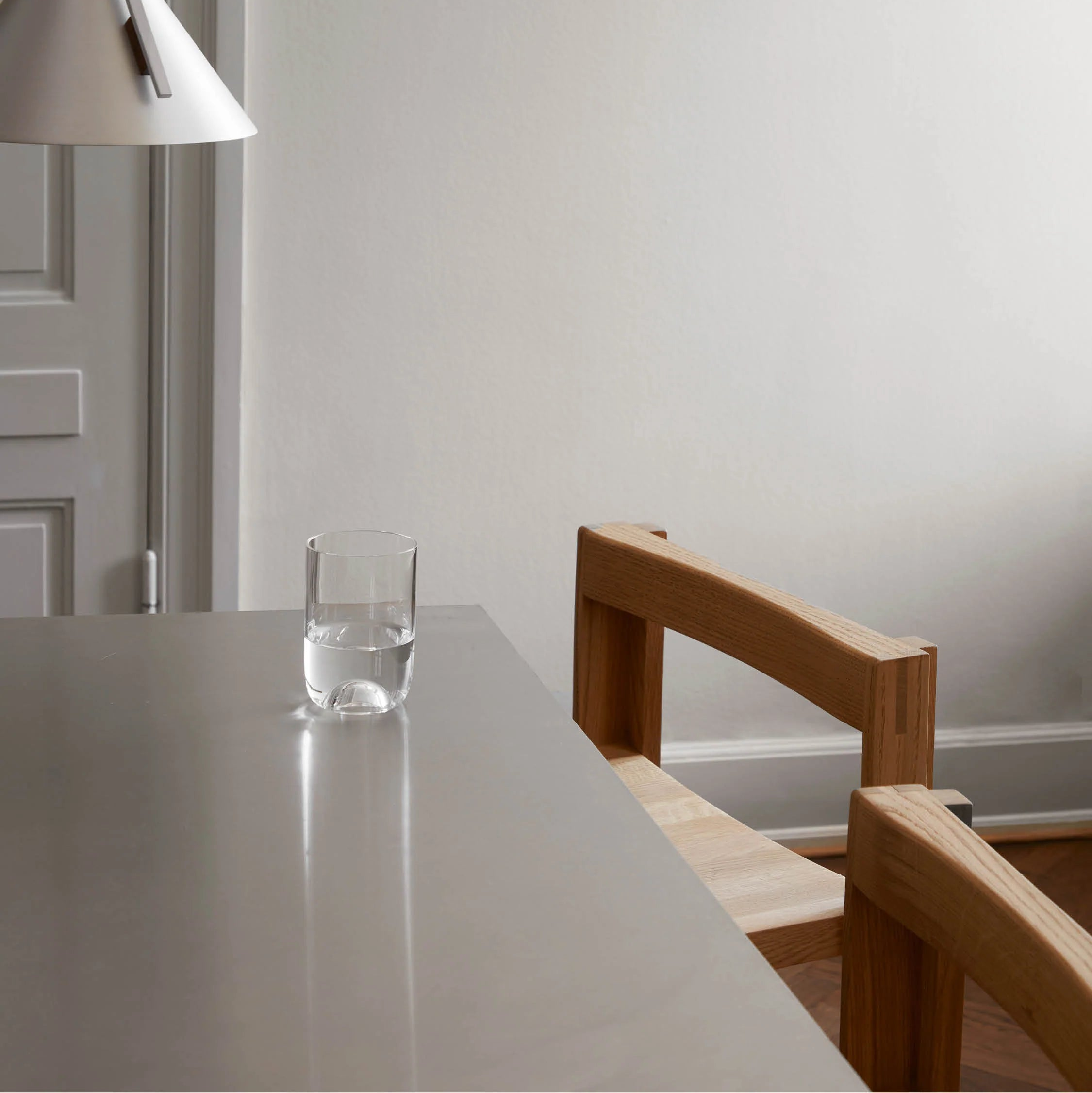Outline Bar Chair